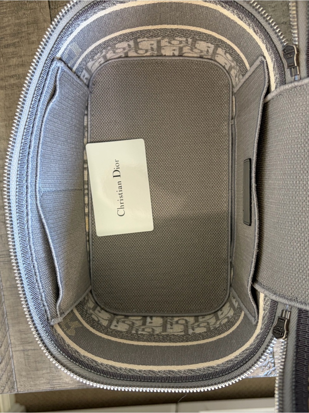 Dior Light Gray Dior Oblique Vanity Case - Picture 13 of 16